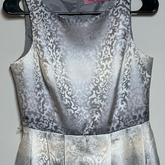 NWT Eliza J New York Brocade Jacquard Fit & Flare Grey Cocktail Dress Sz 4 - Picture 3 of 7